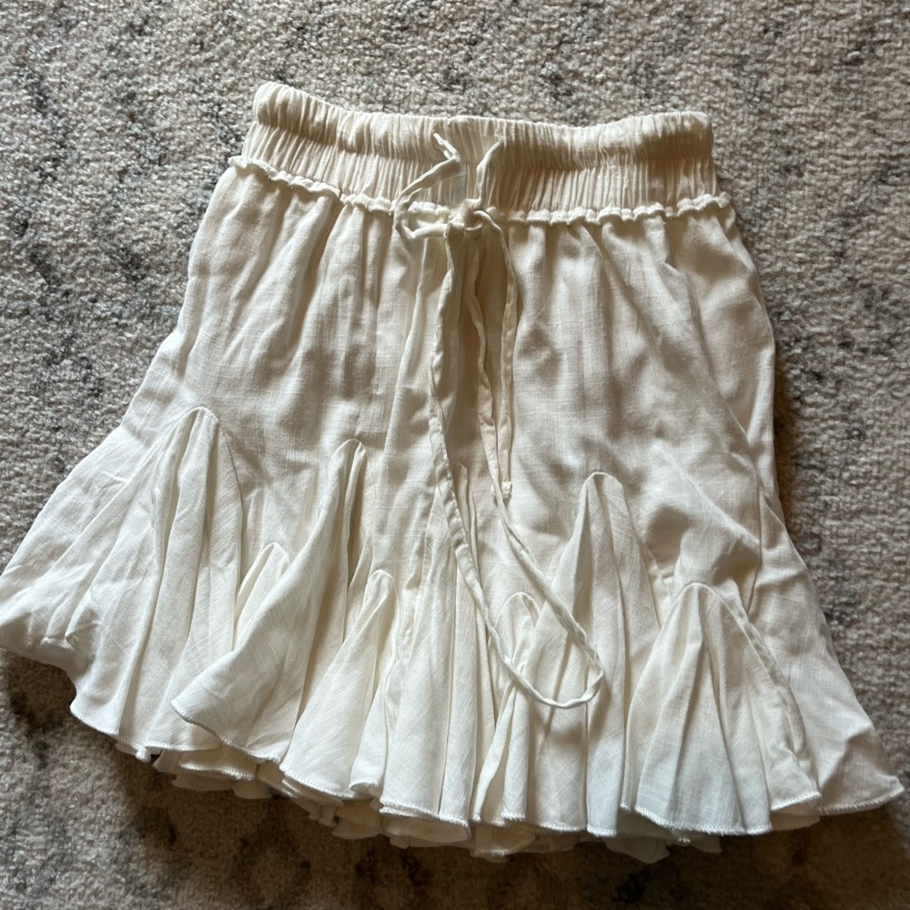 Indikah mini skirt